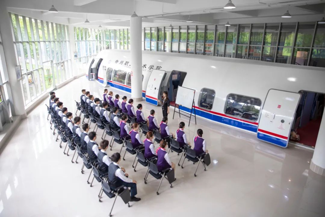 2022年贵州职业技术学院分类招生简章